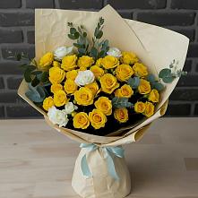 Букет цветов из:  Розы в Сибирском