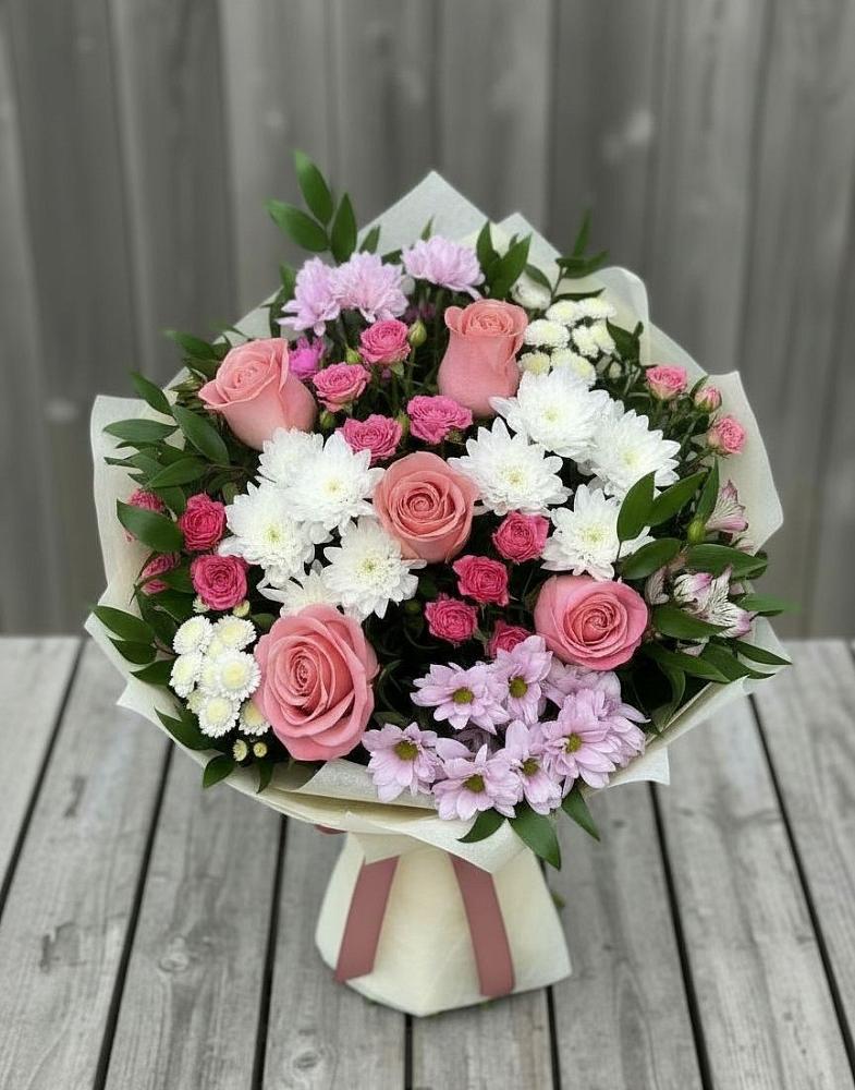 Букет цветов из: Альстромерии, Гвоздики, Розы и Хризантемы в Сибирском