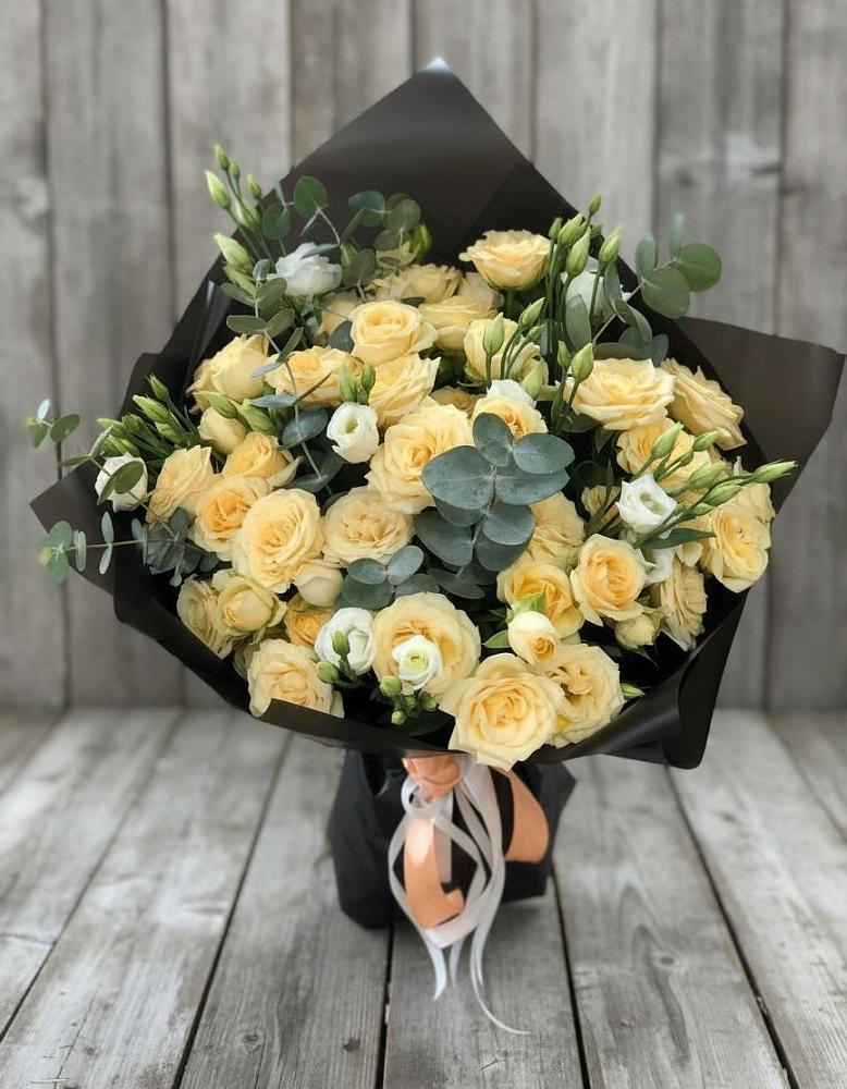 Букет цветов из: Розы и Лизиантусы в Сибирском