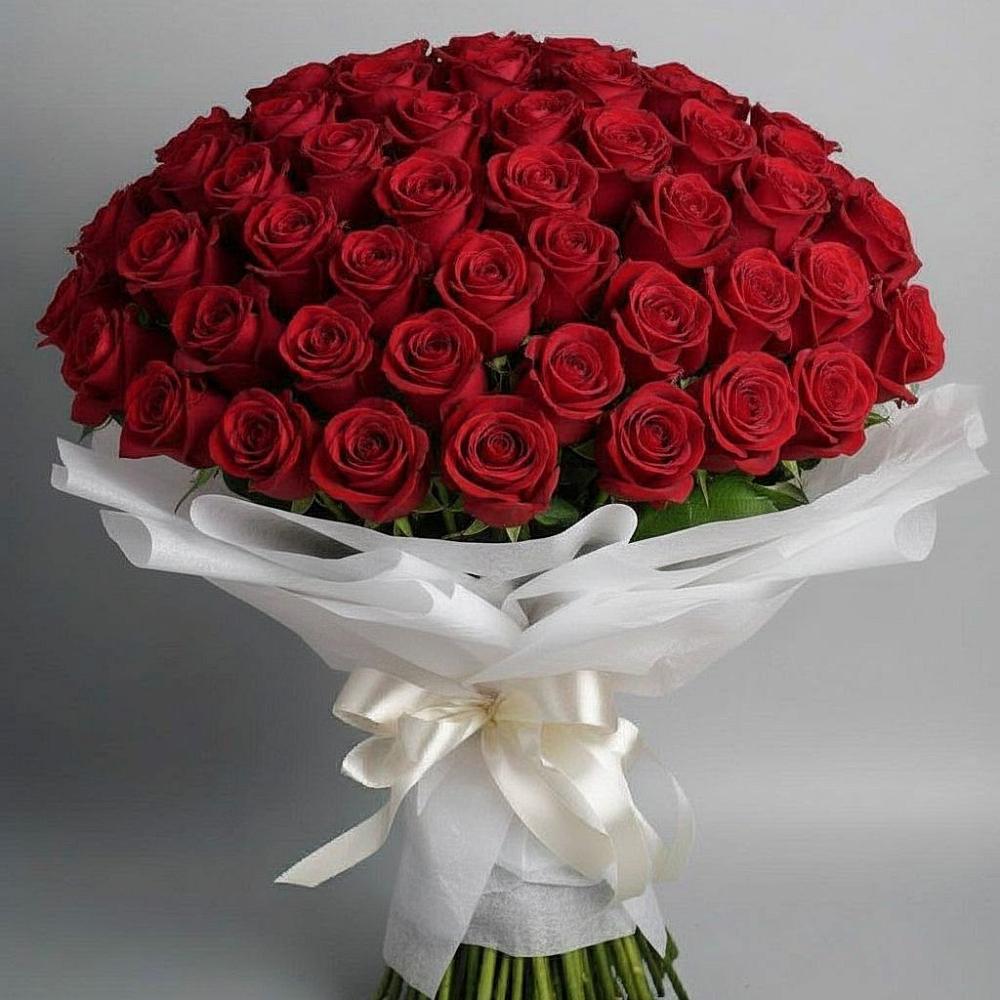 Букет 101 Красная роза Блэк Мэджик в Сибирском