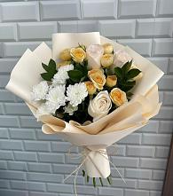 Букет цветов из:  Розы и Хризантемы в Сибирском