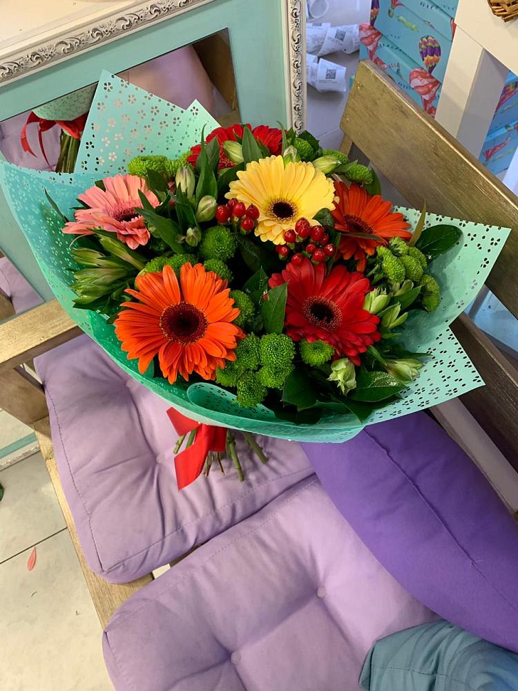 Букет цветов из: Герберы, Хризантемы и Альстромерии в Сибирском