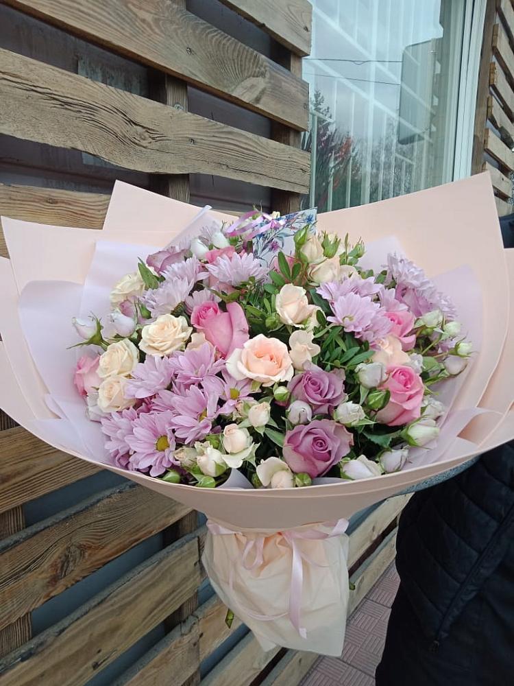 Букет цветов из: Розы и Хризантемы в Сибирском