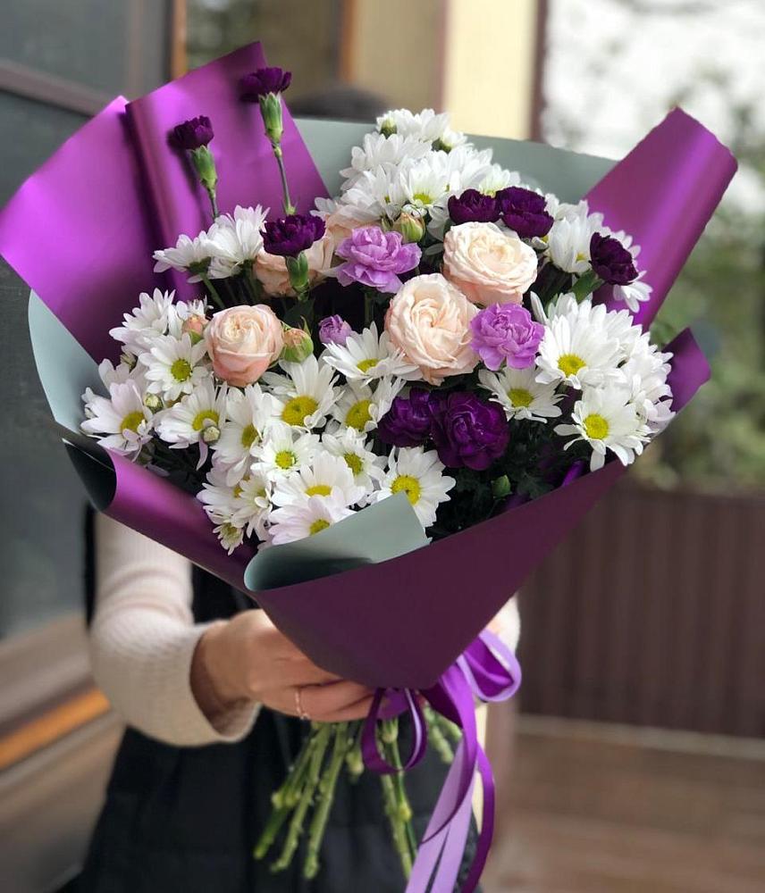 Букет цветов из: Хризантемы, Гвоздики и Розы в Сибирском