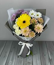 Букет цветов из:  Розы, Герберы и Хризантемы в Сибирском
