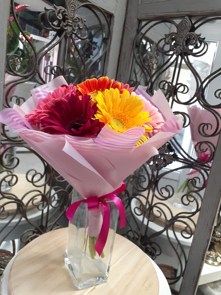 Букет цветов из: Герберы в Сибирском