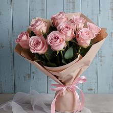Букет цветов из:  Розы в Сибирском