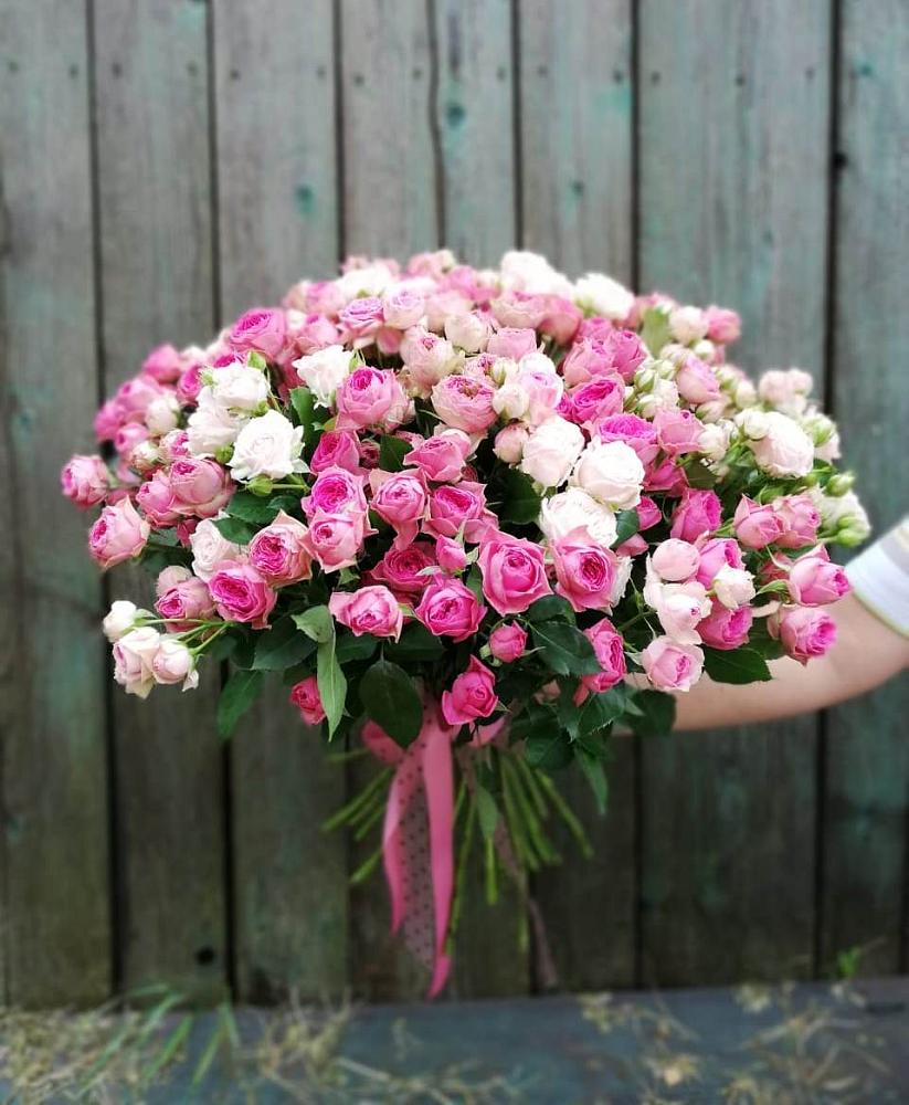 Букет Розовые кустовые розы Натали и Лав Лидия в Сибирском