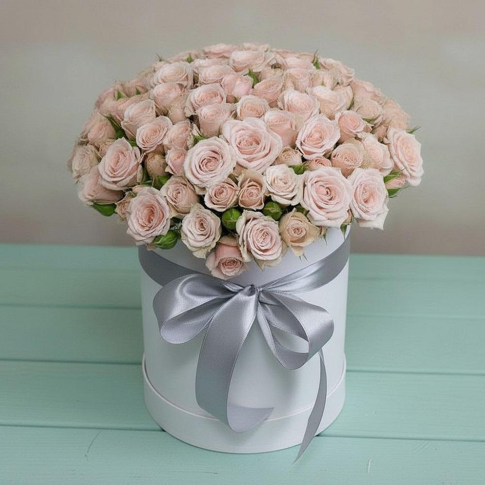 Цветочная композиция из Розы в шляпной коробке в Сибирском